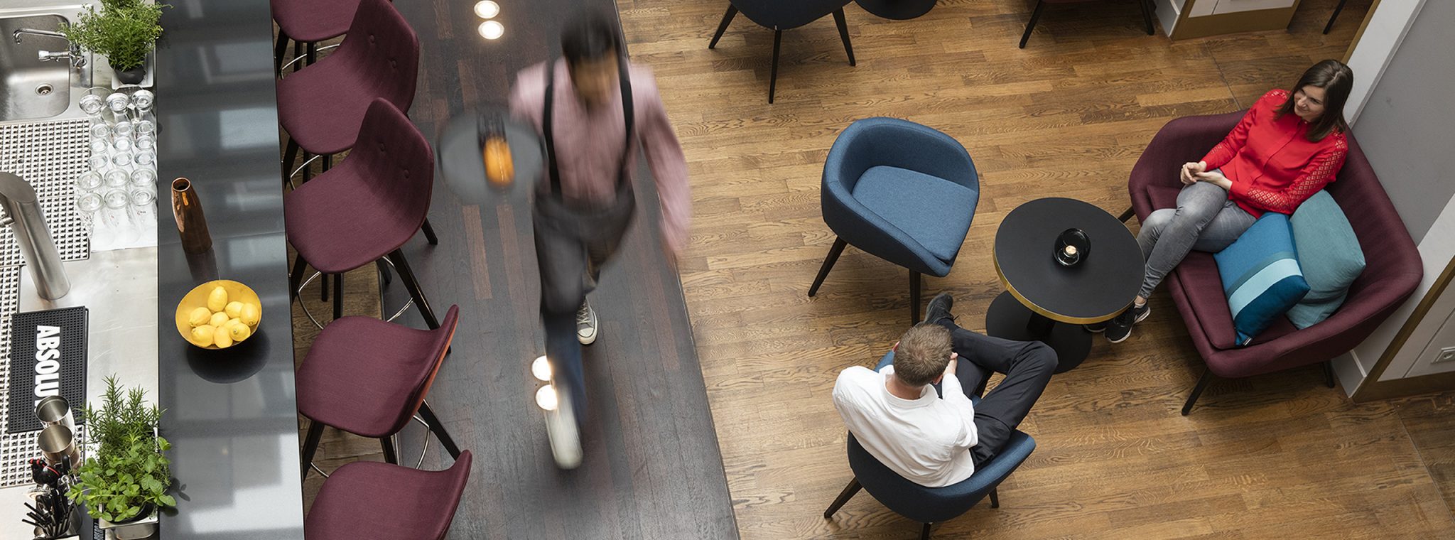 UPSIDE DOWN BAR & RESTAURANT